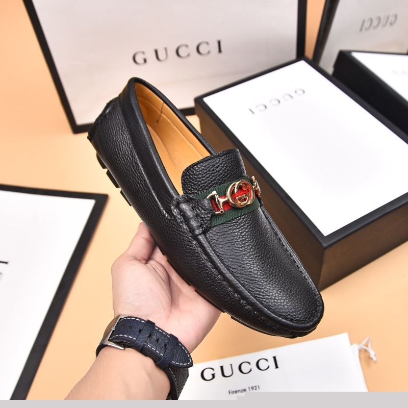 G*u*i leather shoes